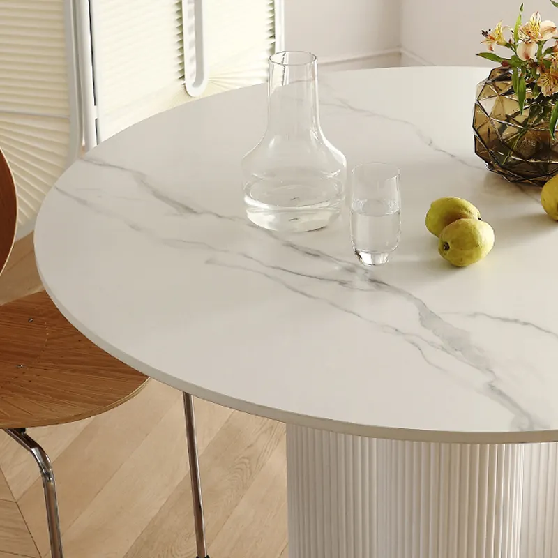 Kaniel Dining Table
