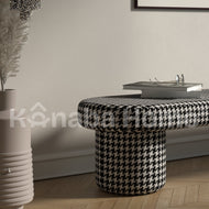 Curvana Bench