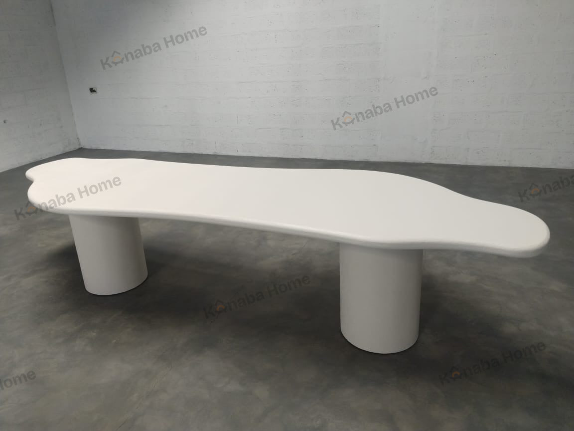 Ola Dining Table