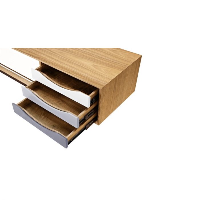 3 drawers in tv stand